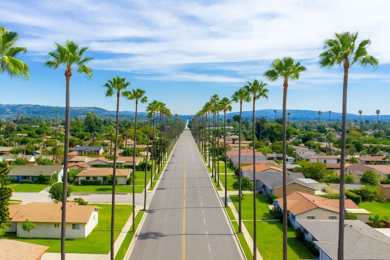 Weeding And Mulching in West Covina, CA